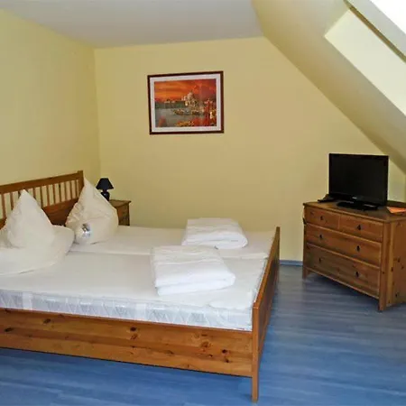 Semesterbostad Ferienhaus Use 2761